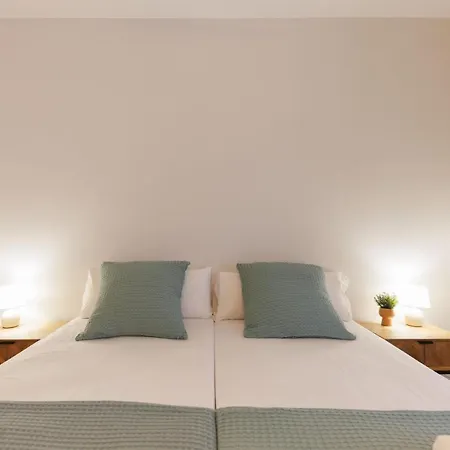 Bravissimo Figuerola, Spacious 3-bedroom Apartment