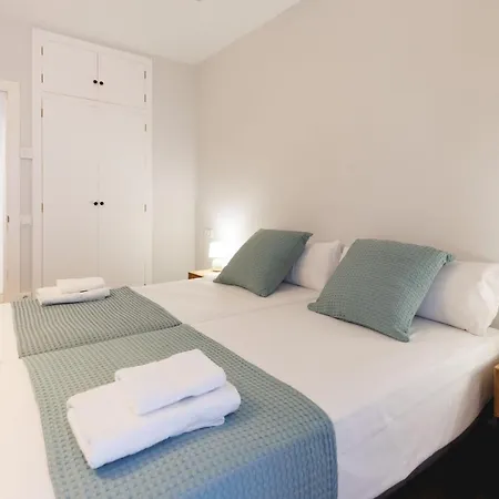 Apartment Bravissimo Figuerola, Spacious 3-bedroom