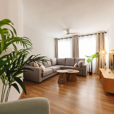 Apartment Bravissimo Figuerola, Spacious 3-bedroom
