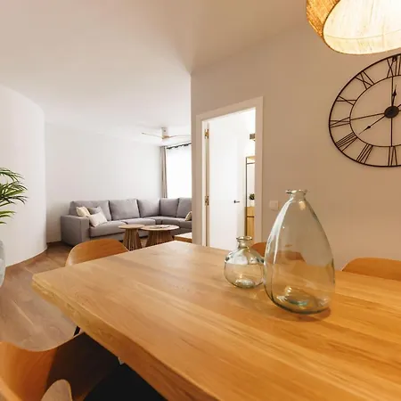 Apartment Bravissimo Figuerola, Spacious 3-bedroom