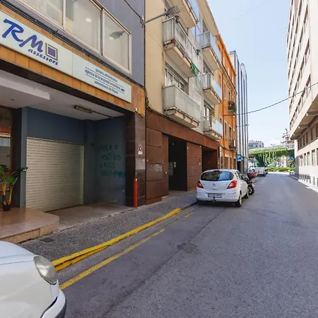 Bravissimo Figuerola, Spacious 3-bedroom * Girona